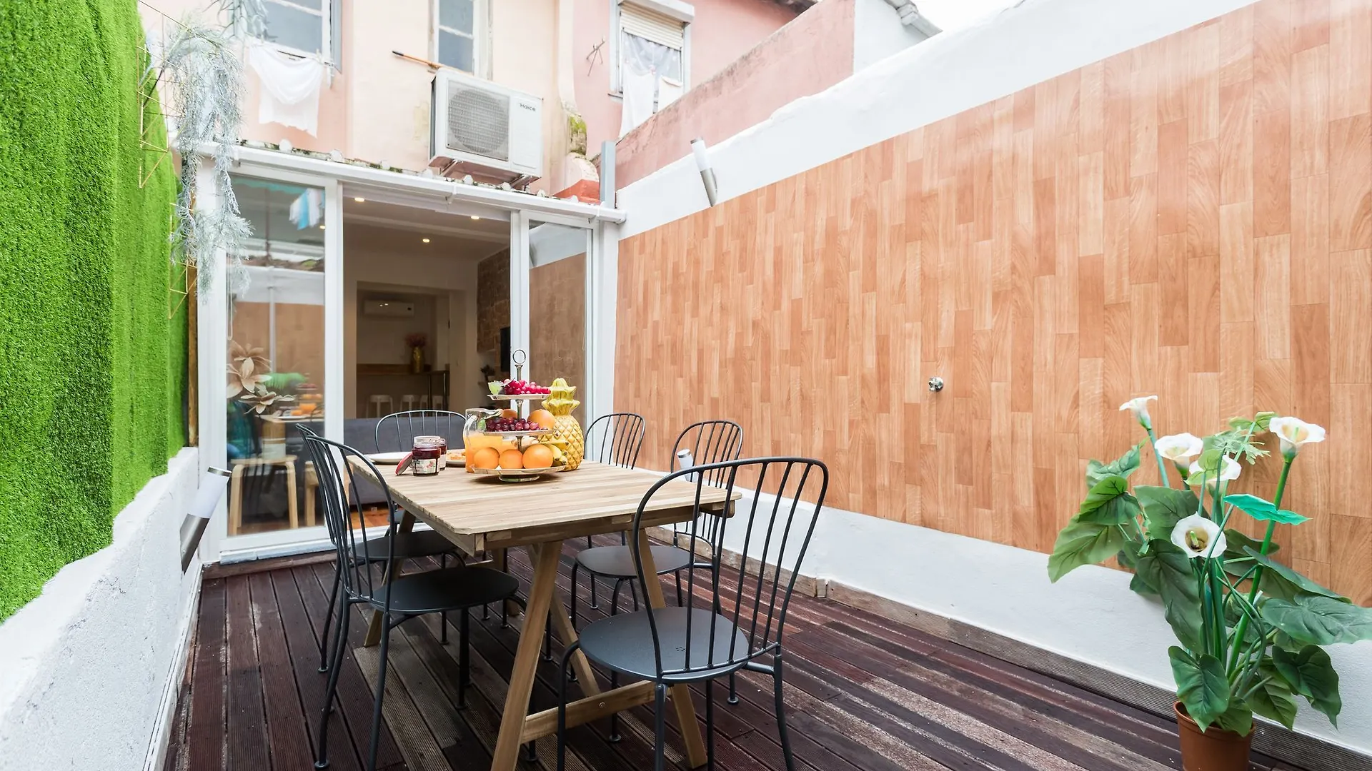 Liberty Patio By Lu Holidays Lisbon 0*,  Portugal
