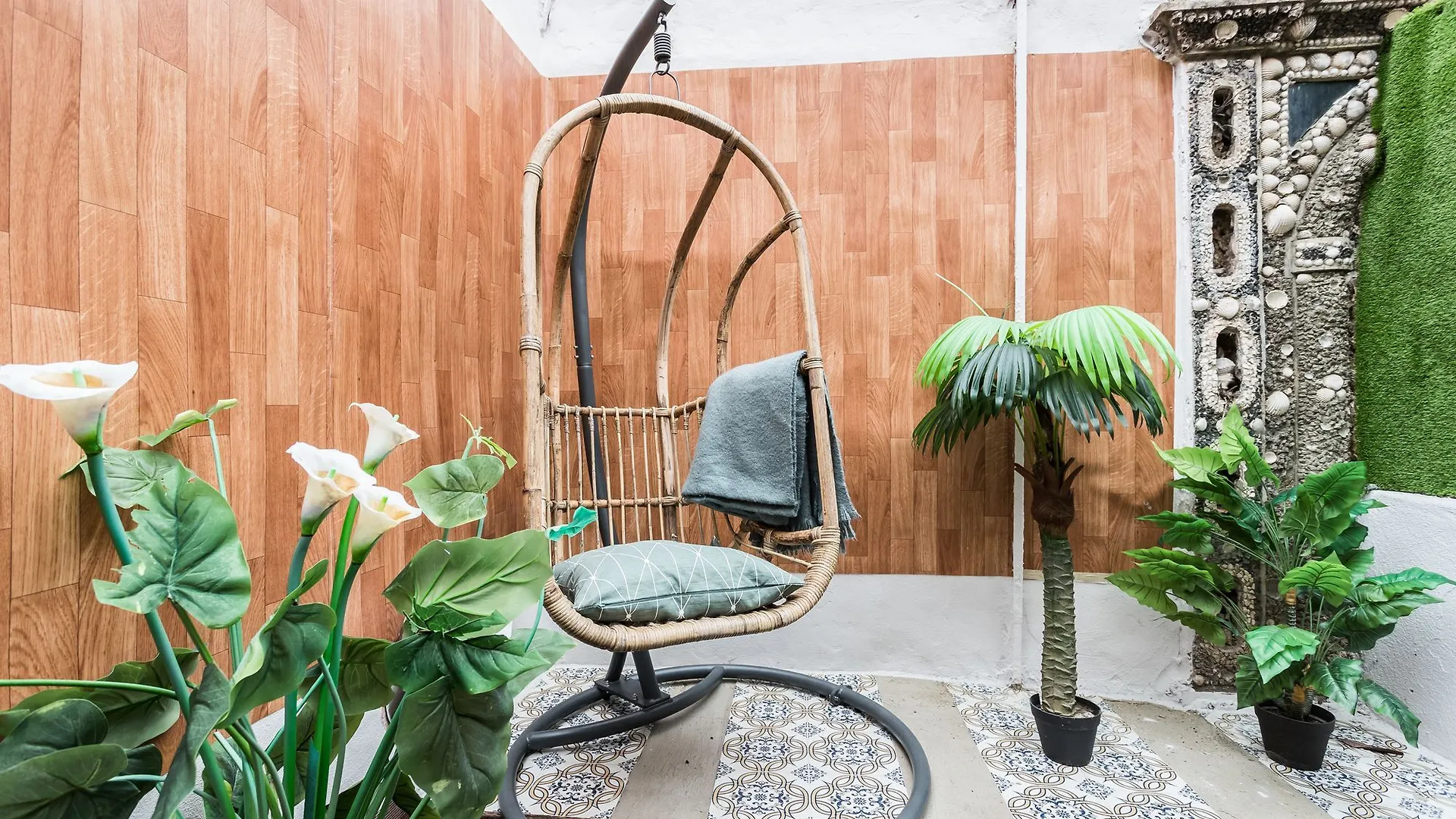Apartment Liberty Patio By Lu Holidays Lisbon Portugal